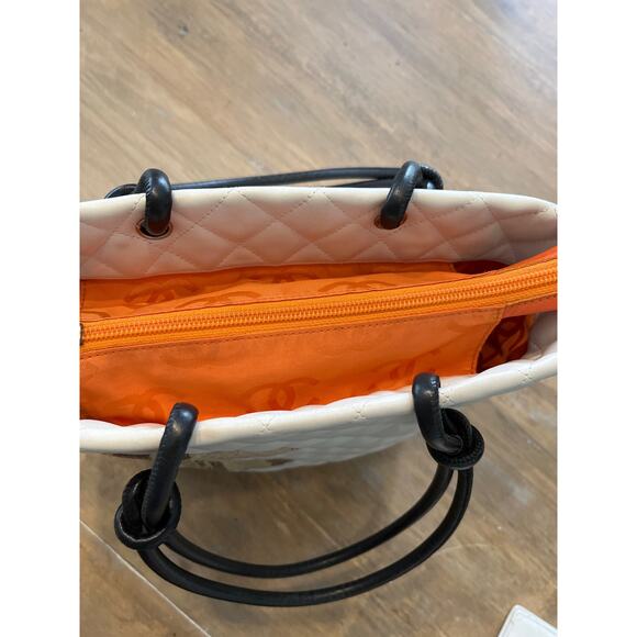 Chanel Python Ligne Cambon Tote White Quilted Leather and matching wallet - Picture 9 of 16